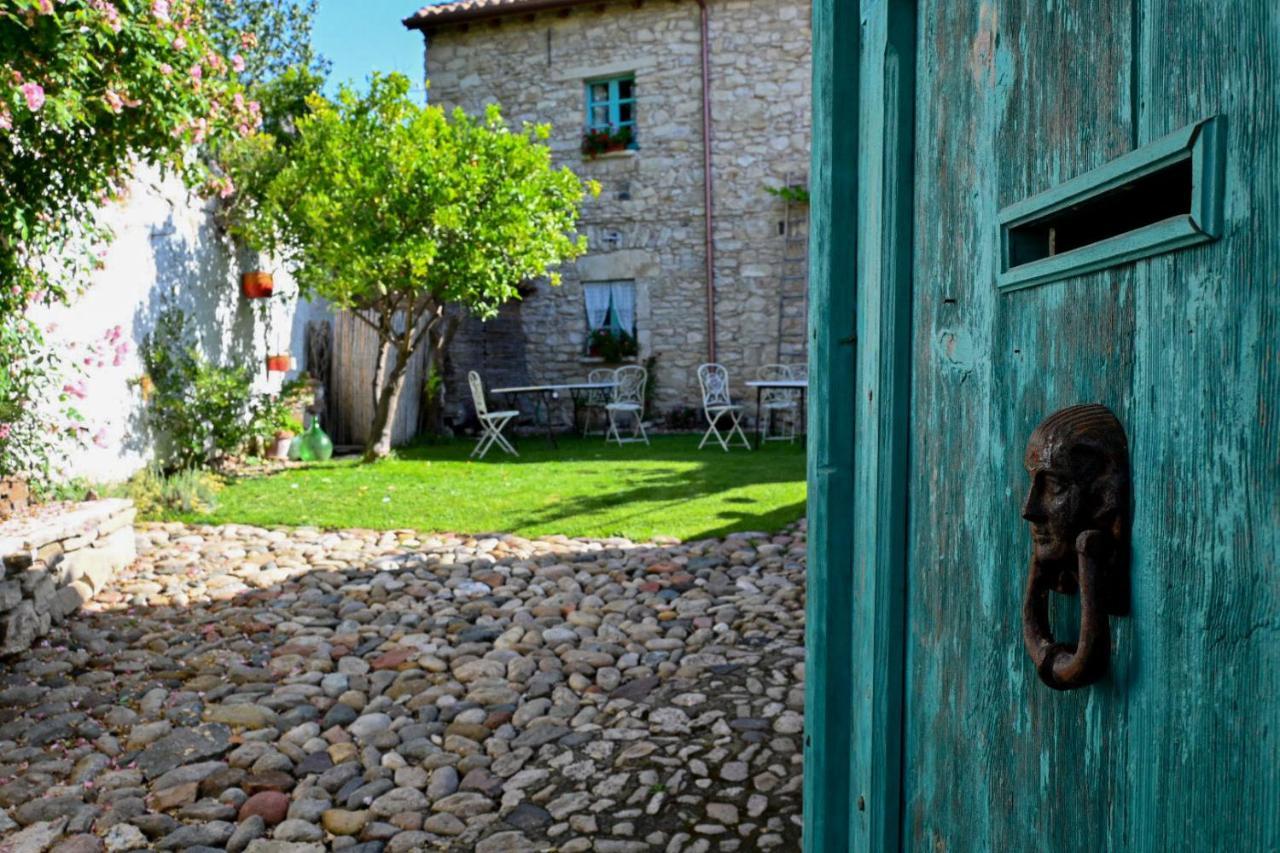 Bed and Breakfast Cortis Antigas Gesturi Exterior foto