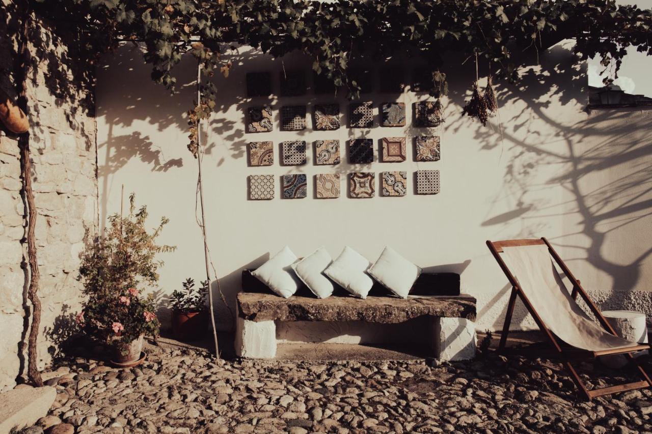 Bed and Breakfast Cortis Antigas Gesturi Exterior foto