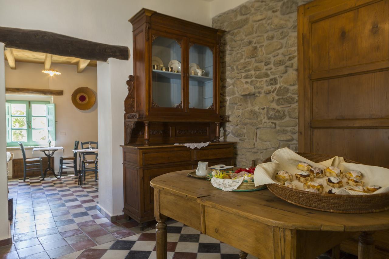 Bed and Breakfast Cortis Antigas Gesturi Exterior foto