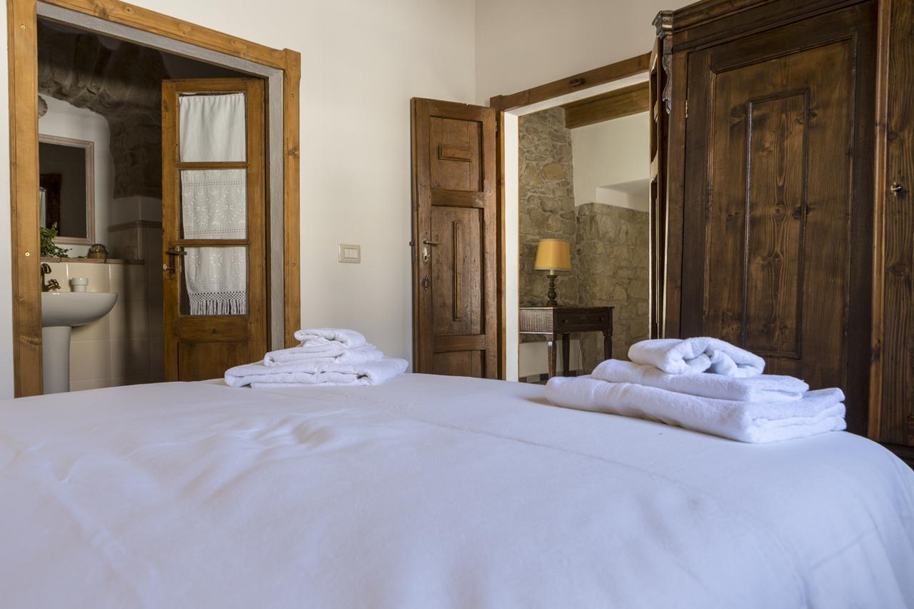 Bed and Breakfast Cortis Antigas Gesturi Exterior foto